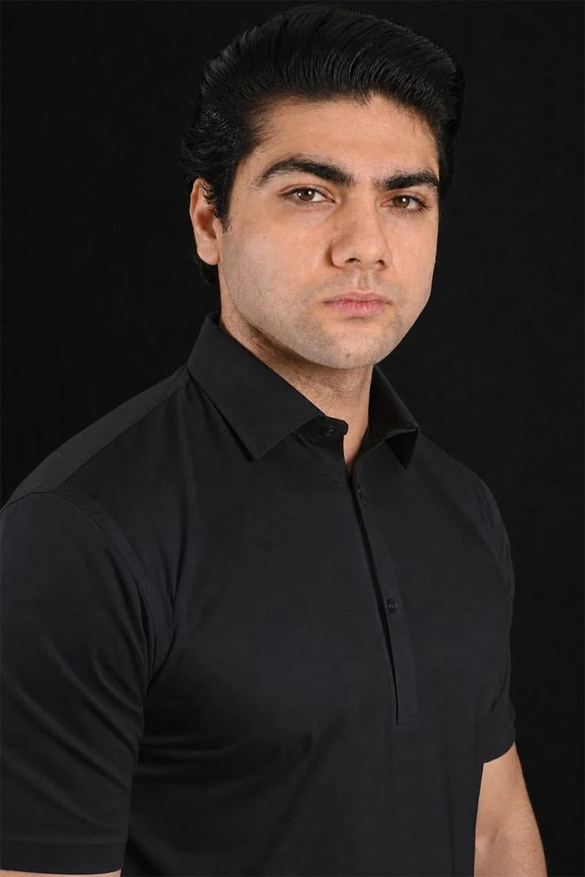 Plain Black Semi-Spread Dress Collar Polo – View 3